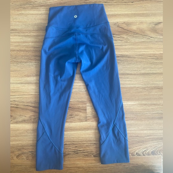 Lululemon In Movement Everlux Leggings Blue Size 2 - Picture 7 of 13